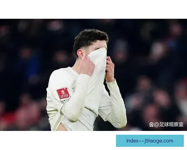 尤利安·纳格尔斯曼初试锋线新阵容 哈弗茨客串左后卫引发热议 尤利安·纳格尔斯曼初试锋线新阵容 哈弗茨客串左后卫引发热议